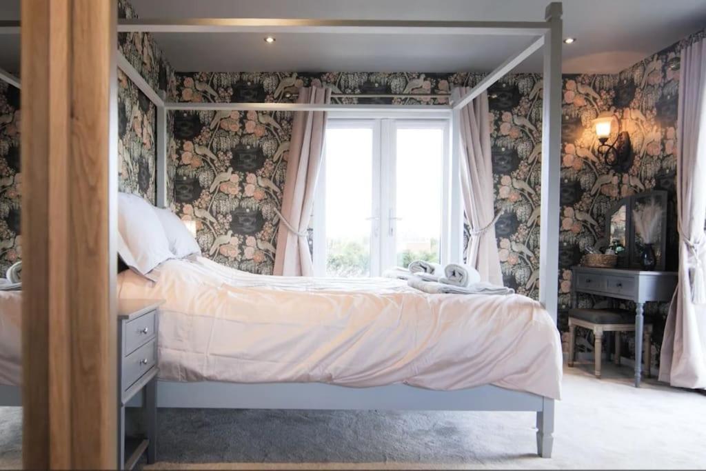 Covehithe House-Coastal Luxury- Sleeps 12-With Huge Swimspa! Wrentham Dış mekan fotoğraf